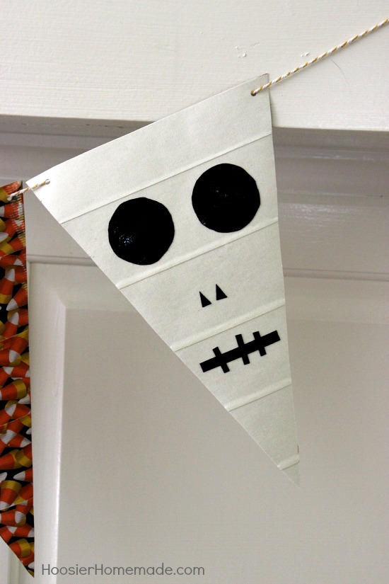 Simple Halloween Craft | Banner made with craft paper and Duck Tape | Instructions on HoosierHomemade.com