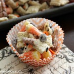 Halloween-Candy-Corn-Party-Mix-Cup