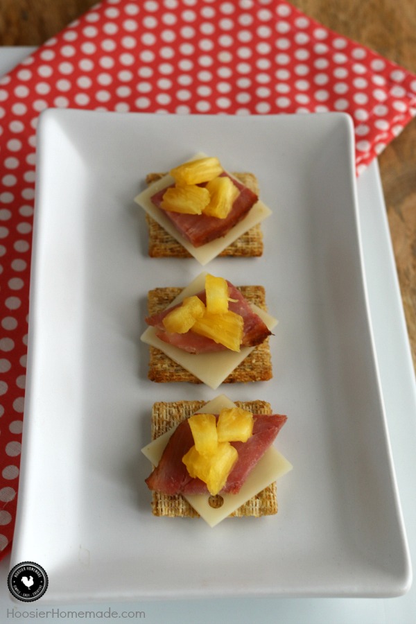 Just 4 ingredients in this easy snack! Hawaiian Triscuit Snacks will inspire you to dream of the islands! Pin to your Recipe Board!