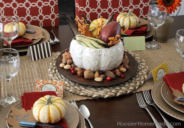 How to Decorate Thanksgiving Table