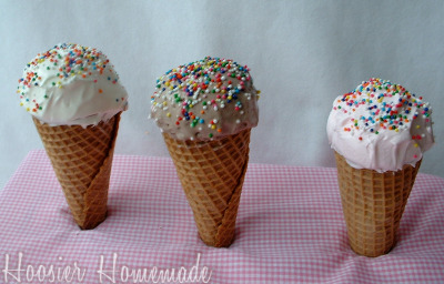 rival ice cream
 on Ice Cream Cone Cupcakes