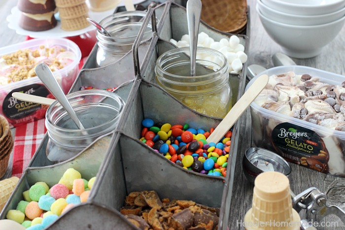 ice cream sundae bar wedding reception