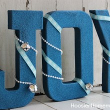 Simple Glitter Letters | Holiday Craft | Instructions on HoosierHomemade.com