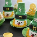 Leprechaun Cupcakes for St. Patrick's Day :: Instructions on HoosierHomemade.com