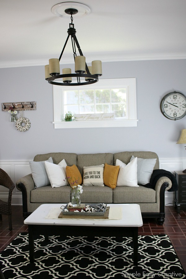 MODERN FARMHOUSE LIVING ROOM MAKEOVER -- turn a boring room into a fabulous room with these farmhouse style decorating ideas