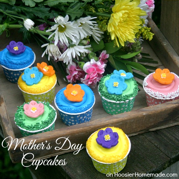 Mother's Day Cupcakes : Flowers made with Candy Clay | Instruction on HoosierHomemade.com