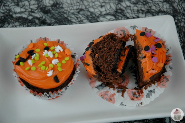 Halloween OREO Cupcakes Recipe :: HoosierHomemade.com
