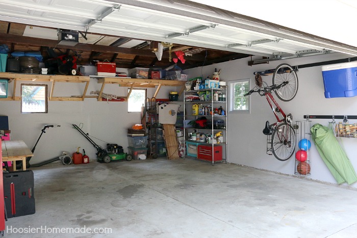 http://hoosierhomemade.com/wp-content/uploads/Organized-Garage.jpg