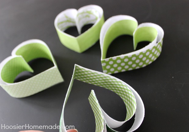 St. Patrick's Day Craft: How to make Paper Shamrocks :: Instructions on HoosierHomemade.com
