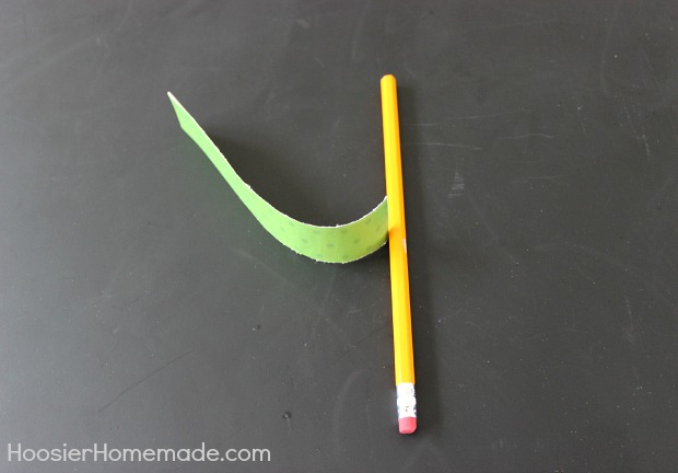 St. Patrick's Day Craft: How to make Paper Shamrocks :: Instructions on HoosierHomemade.com