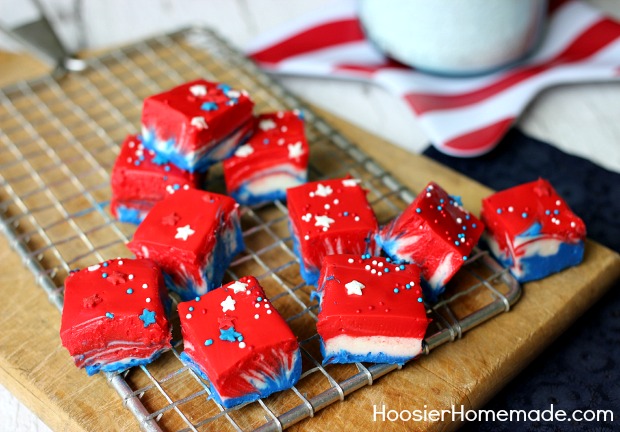 Patriotic White Chocolate Fudge: 4th of July Dessert Recipe | on HoosierHomemade.com