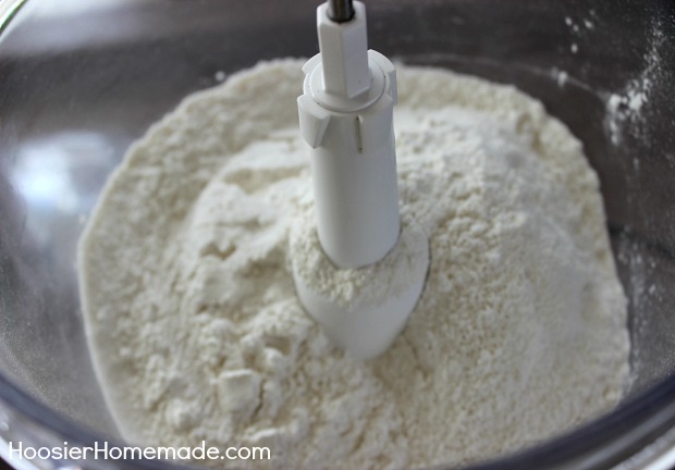 How to Make the Perfect Pie Crust | Recipe on HoosierHomemade.com