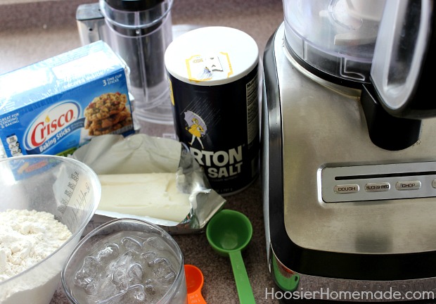 How to Make the Perfect Pie Crust | Recipe on HoosierHomemade.com