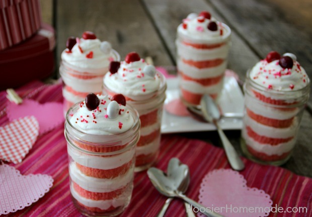 Pink Velvet Cupcakes in a Jr | Recipe on HoosierHomemade.com