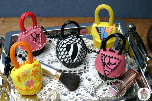 How To Make A Designer Handbag Cake And Fashion House Cupcakes