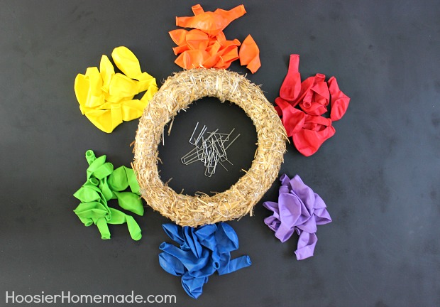 How to make a Balloon Wreath :: Full instructions on HoosierHomemade.com