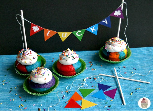 Rainbow Cupcakes with Printable Bunting :: HoosierHomemade.com