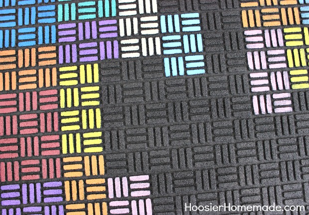 How to Paint a Recycled Rubber Outdoor Mat :: Instructions on HoosierHomemade.com