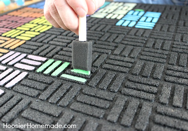 How to Paint a Recycled Rubber Outdoor Mat