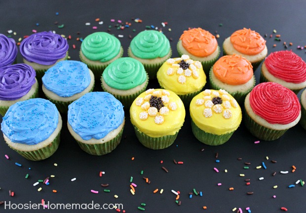 Rainbow Cupcakes :: Instructions on HoosierHomemade.com