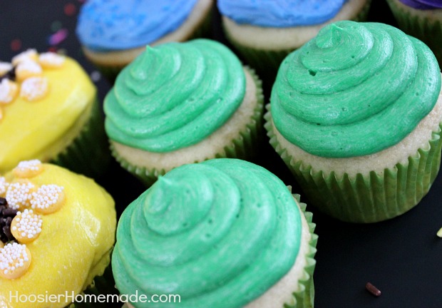 Rainbow Cupcakes :: Instructions on HoosierHomemade.com