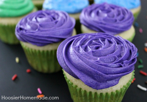 Rainbow Cupcakes :: Instructions on HoosierHomemade.com