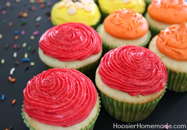 Rainbow Cupcakes :: Instructions on HoosierHomemade.com