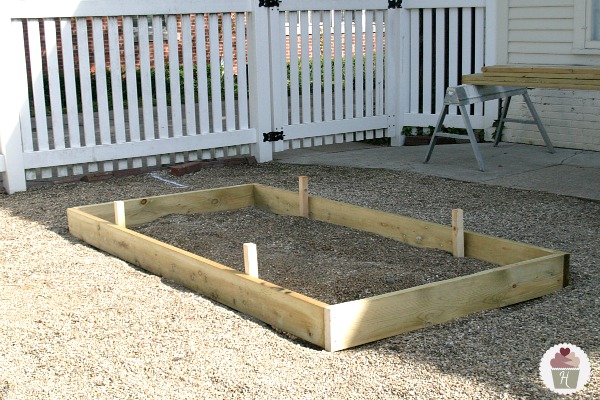 Raised Garden Bed Stakes