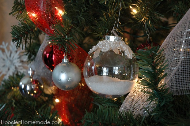 Magical Scandinavian Christmas Tree Decorations :: HoosierHomemade.com