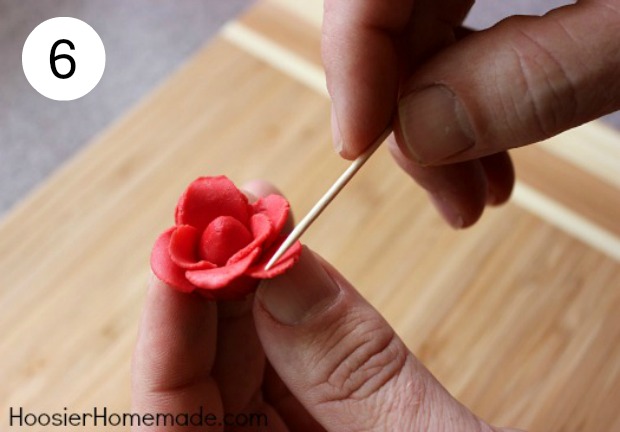 Valentine's Day Cupcakes with Candy Clay Roses | Instructions on HoosierHomemade.com