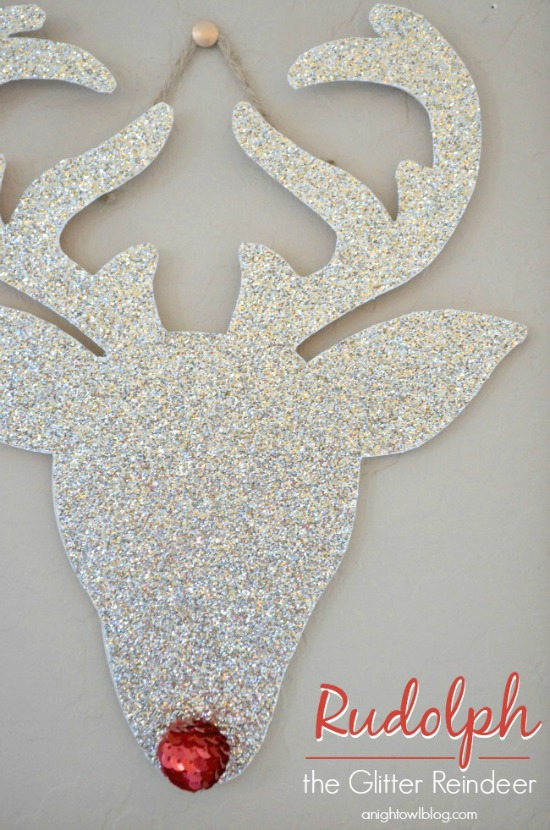 On Dancer - On Dasher - On Donner and Blitzen! With just a few simple supplies, you can make this cute Homemade Christmas Decoration! Pin this to your Christmas Board!