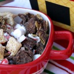Santa-Chex-Mix.close