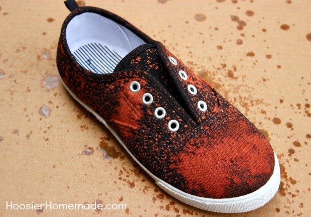 DIY Bleached Shoes :: Instructions on HoosierHomemade.com