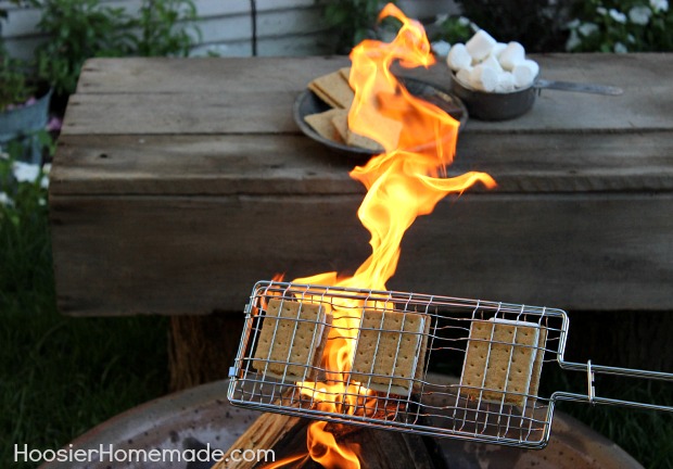 Backyard Camping: Campfire S'mores on HoosierHomemade.com