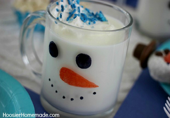 SNOWMAN MUG WITH WHITE HOT CHOCOLATE DRINK RECIPE