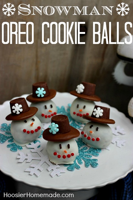 With just a few ingredients, you can make these adorable and delicious Snowman Oreo Cookie Balls! Perfect for Cookie Exchanges, Gifts, or to enjoy at home! Pin this to your Christmas Board!