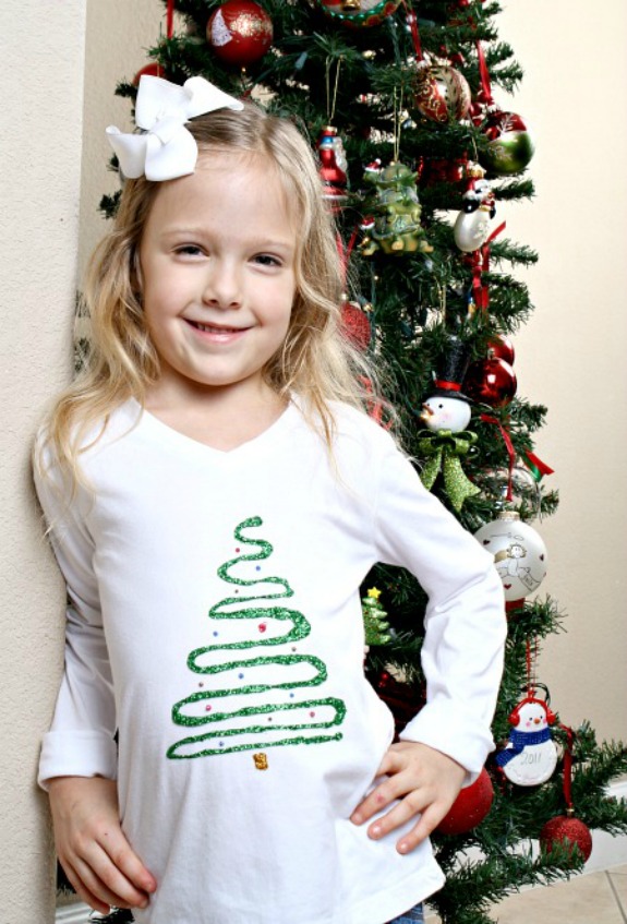 Easy Christmas Tree Shirt for Kids | 100 Days of Homemade Holiday Inspiration on HoosierHomemade.com