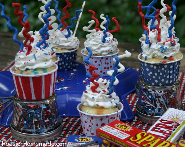 Fourth of July Sparkler Cupcakes | Recipe on HoosierHomemade.com