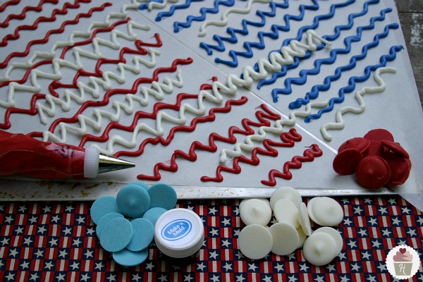 Sparkler-Cupcakes.supplies