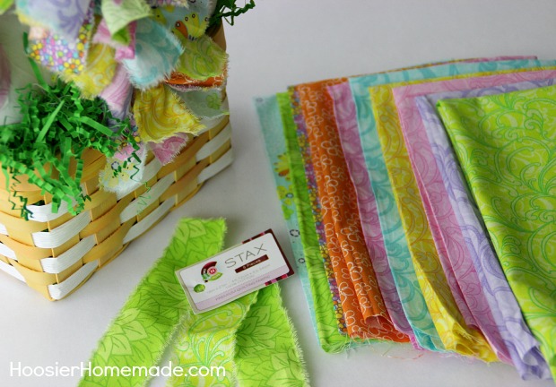 Spring Decorating: Easy Rag Tie Basket | Direction on HoosierHomemade.com