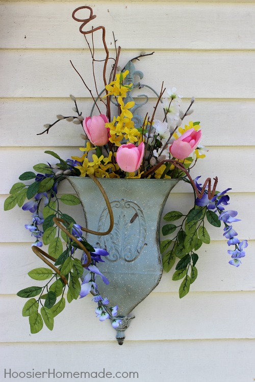 Spring Front Porch Decorating :: HoosierHomemade.com