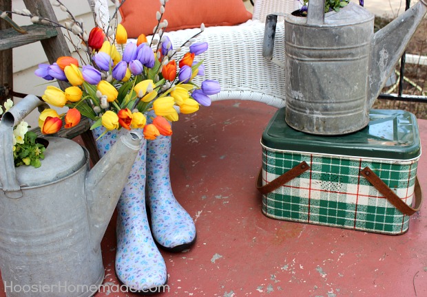 Spring Front Porch Decorating :: HoosierHomemade.com