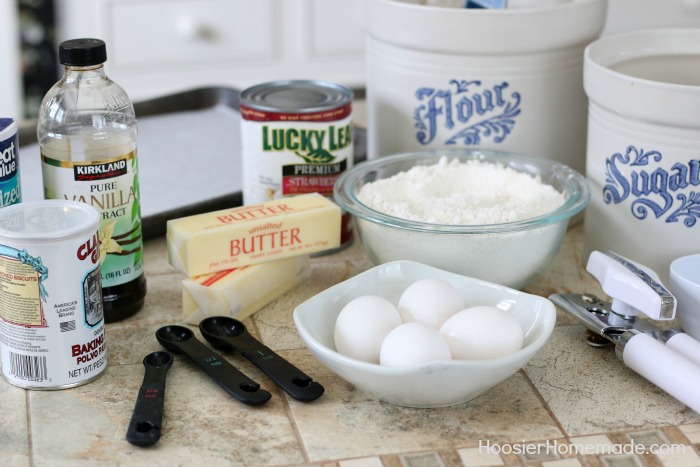 Ingredients for Strawberry Cobbler Bars