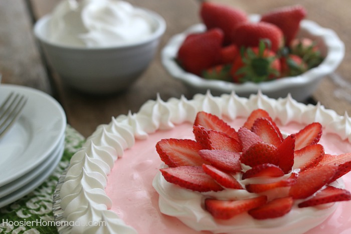 Easy Strawberry Cream Pie