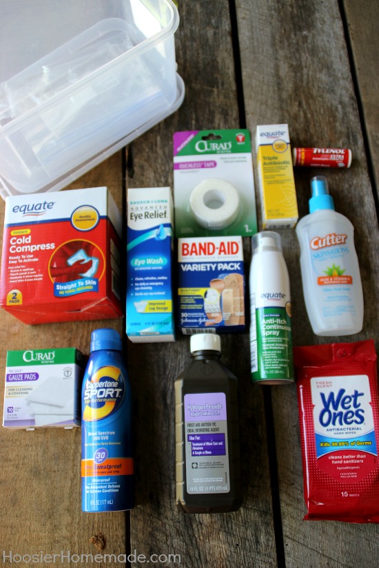 http://hoosierhomemade.com/wp-content/uploads/Summer-Survival-Kit.First-Aid-Kit.jpg