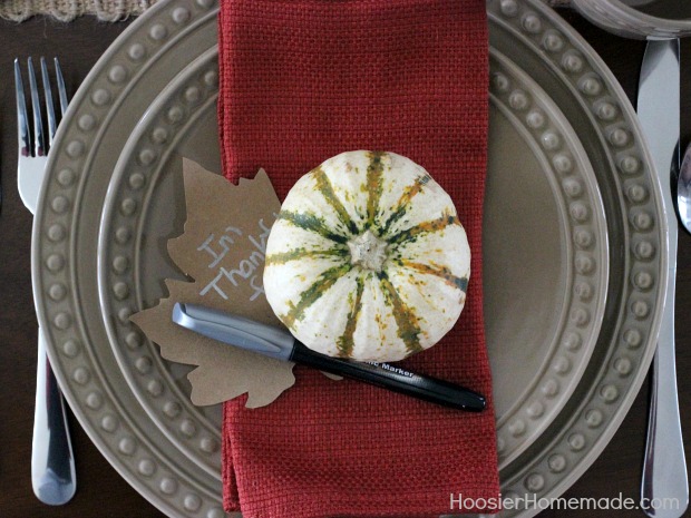 How to Decorate Thanksgiving Table