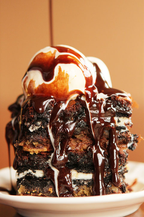 Ultimate Chocolate Chip Cookie n Oreo Fudge Brownie Bar from Kevin & Amanda