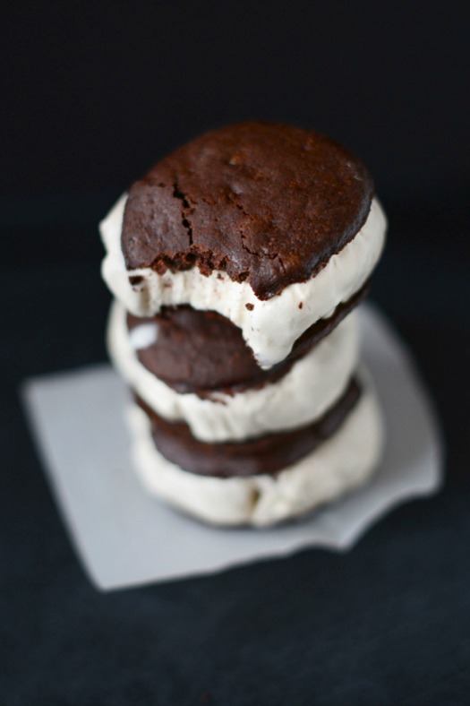 Vegan-Chocolate-Coffee-Ice-Cream-Sandwiches-via-MINIMALIST-BAKER