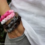 DIY Craft: Yarn Bracelet & Necklace in Minutes :: Instructions on HoosierHomemade.com