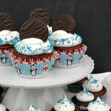 York Peppermint Pattie Cupcakes Recipe :: HoosierHomemade.com